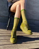 McQueen Olive Patent — головне фото товару