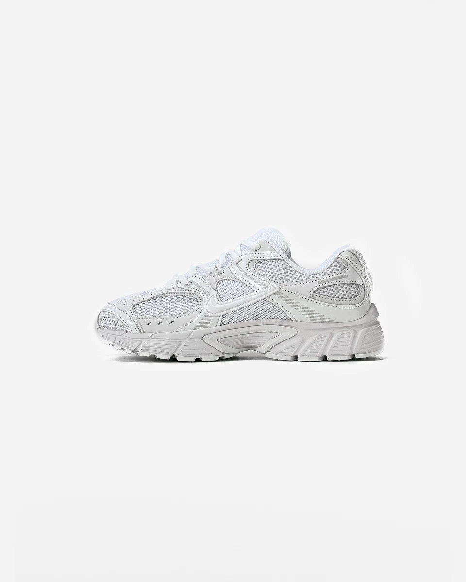Nike V5 RNR White — головне фото товару