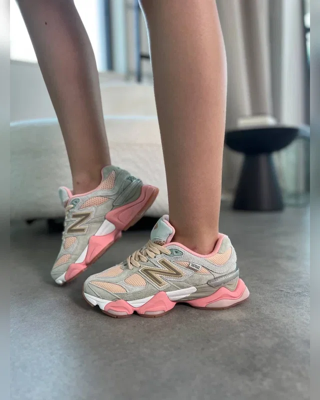 New Balance 9060 pink white — головне фото товару
