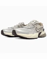 Nike V2K Runtekk Light Brown — головне фото товару