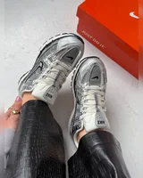 Nike P-6000 Metallic/Silver/Black — головне фото товару