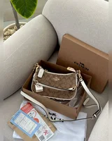 COACH Coach Teri Shoulder Bag In Signature Canvas Snake/Brown [крафтова брендована коробка] 24 х 14 х 6,5 COACH — головне фото товару