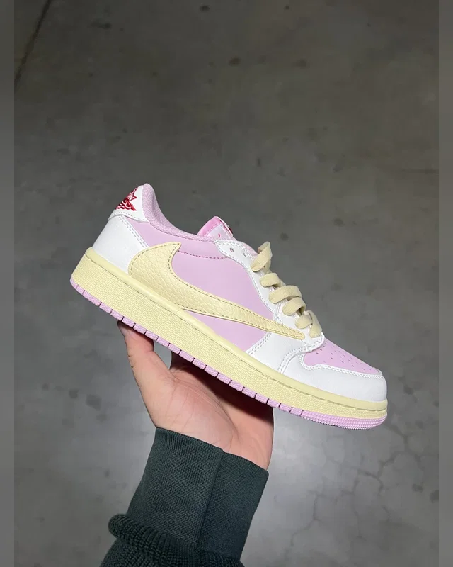 Nike 1 LOW x TRAVIS SCOTT ‘SHY PINK’ — головне фото товару