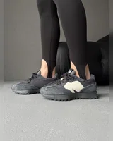New Balance 327 Black/Grey/White — головне фото товару