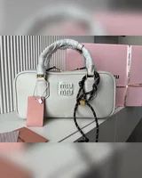 Miu Miu Arcadie leather bag White — головне фото товару