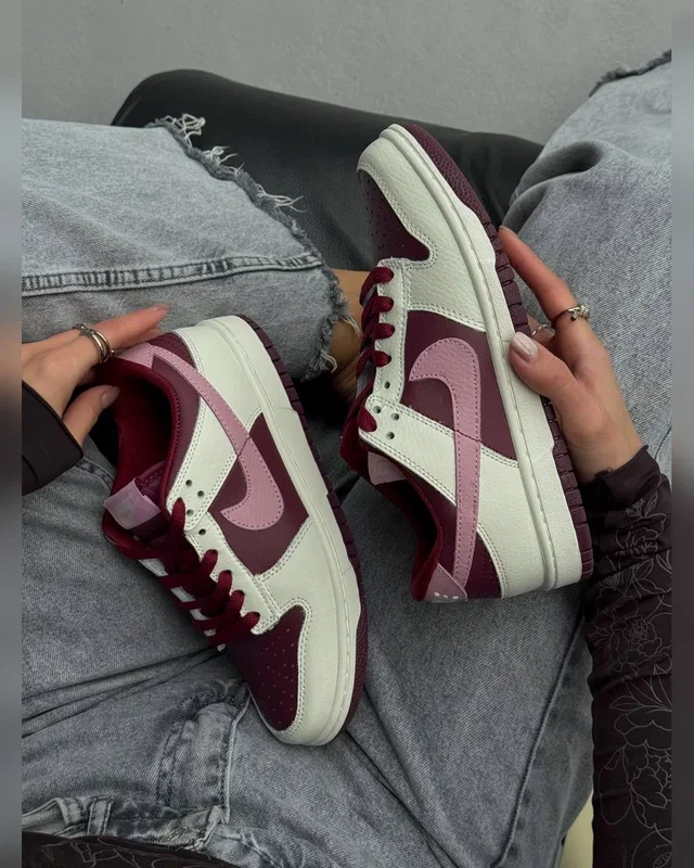 Nike Dunk Low Disrupt 2 Valentines Day — головне фото товару