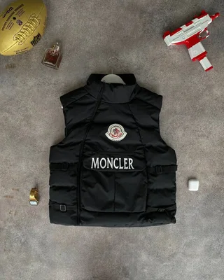 Жилет Moncler — головне фото товару