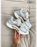 Nike Zoom Vomero 5 RNR Silver/Gold — головне фото товару