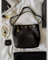 Chanel Small CC Quilted Shopping Bag Black/Gold 24 x 27 x 13 — головне фото товару