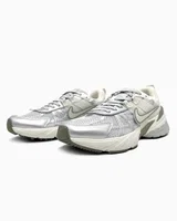 Nike V2K Runtekk Silver/Olive/White — головне фото товару