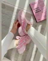 Nike V2K Runtekk Pink Flowers — головне фото товару