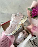New Balance 9060 white pink — головне фото товару