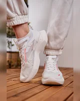 Nike VISTA LITE White Red — головне фото товару