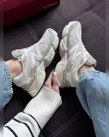 New Balance 9060 Grey — головне фото товару