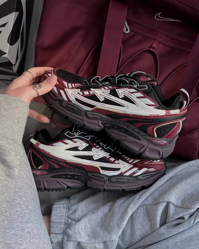 Off White Be Right Back White/Burgundy — головне фото товару
