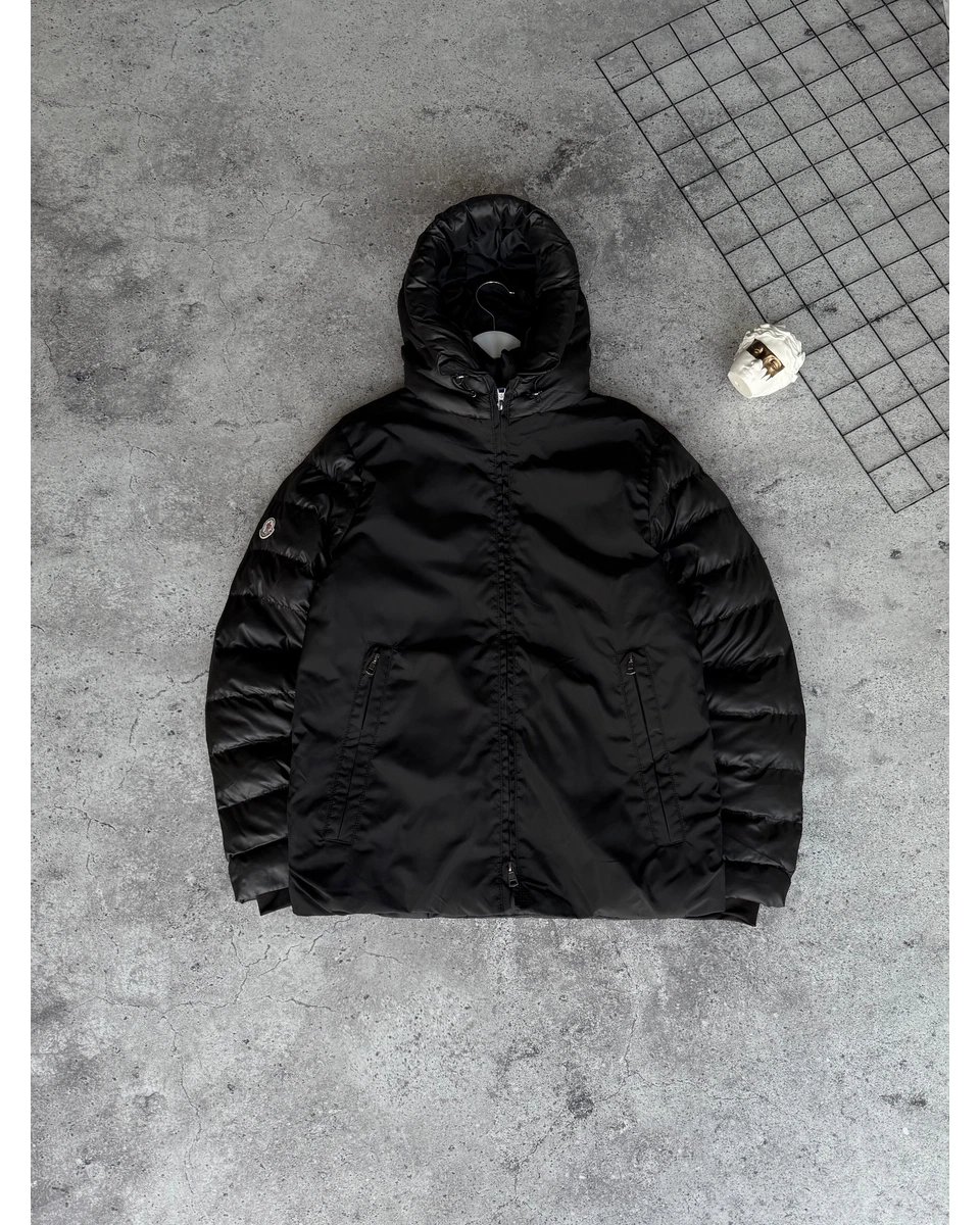 Куртка Moncler — головне фото товару