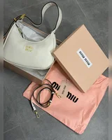Miu Miu Leather Hobo Bag White [Ориг Коробка] 22 x 17 x 8 — головне фото товару