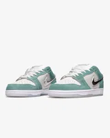 Nike April Skateboards x Dunk Low SB 'Turbo Green' — головне фото товару