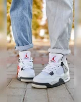 Nike Air Jordan Retro 4 White Cement — головне фото товару