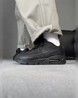 Nike Air Max 90 Triple Black — головне фото товару