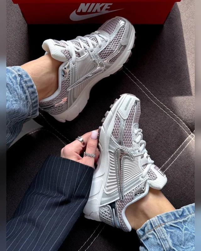Nike Zoom Vomero 5 Silver — головне фото товару