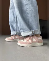 Nike SB Dunk Low Pink Metallic Gold — головне фото товару