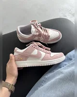 Nike SB Dunk Low Pink Metallic Gold — головне фото товару