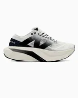 New Balance SC Elite V4 White/Black — головне фото товару