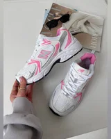 New Balance 530 White/Pink — головне фото товару