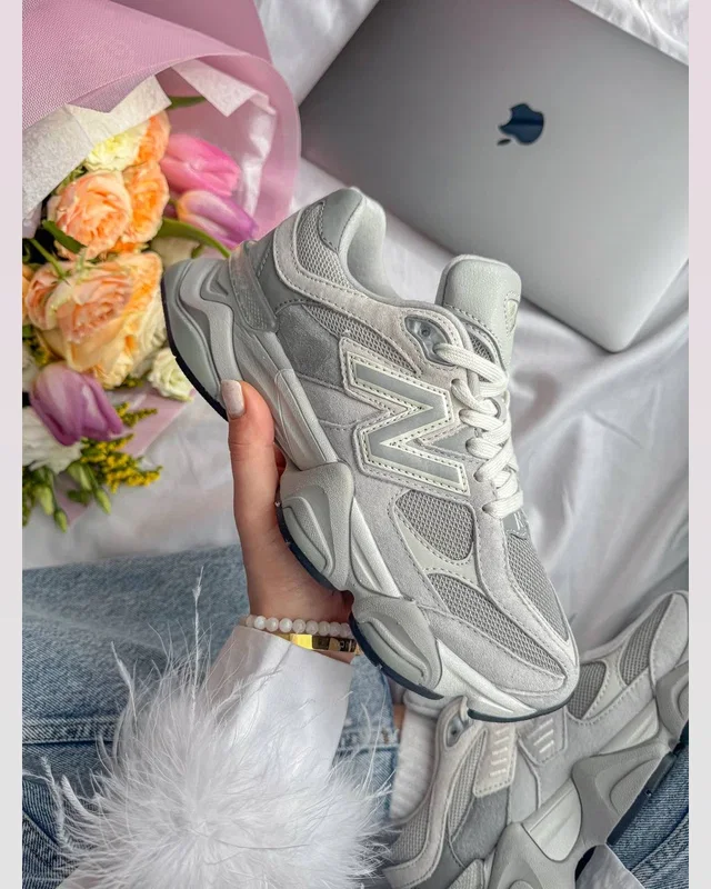 New Balance 9060 Light Grey — головне фото товару