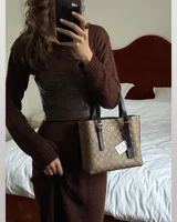 COACH Coach Mollie Tote Bag 25 In Signature Canvas Brown/Black 24 х 20 х 9 (інша всередині) COACH — головне фото товару