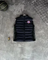 Жилет Canada Goose — головне фото товару
