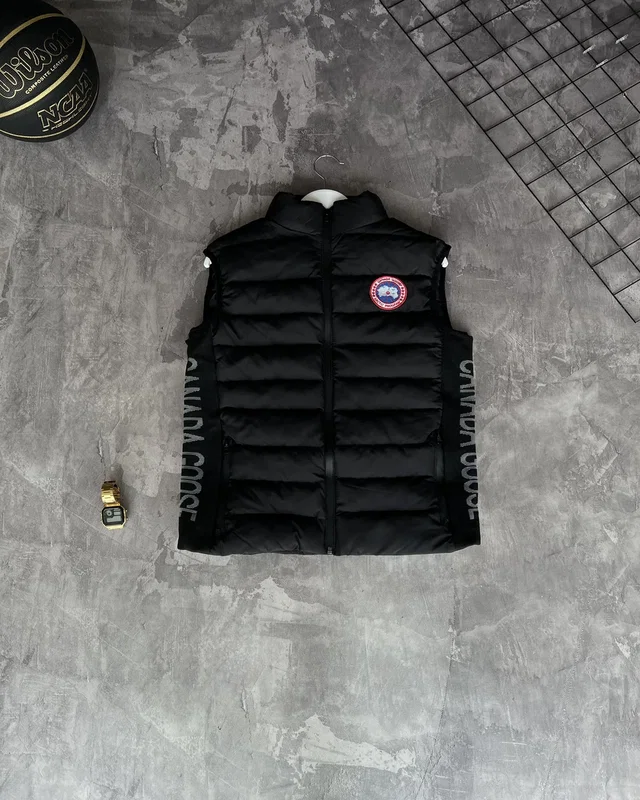 Жилет Canada Goose — головне фото товару