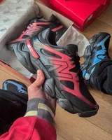New Balance 9060 Gradient Pack Black Red — головне фото товару