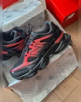 New Balance 9060 Gradient Pack Black Red — головне фото товару