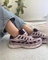Nike pink white — головне фото товару