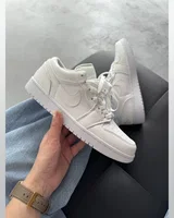 Nike Air Jordan 1 Low Triple White — головне фото товару