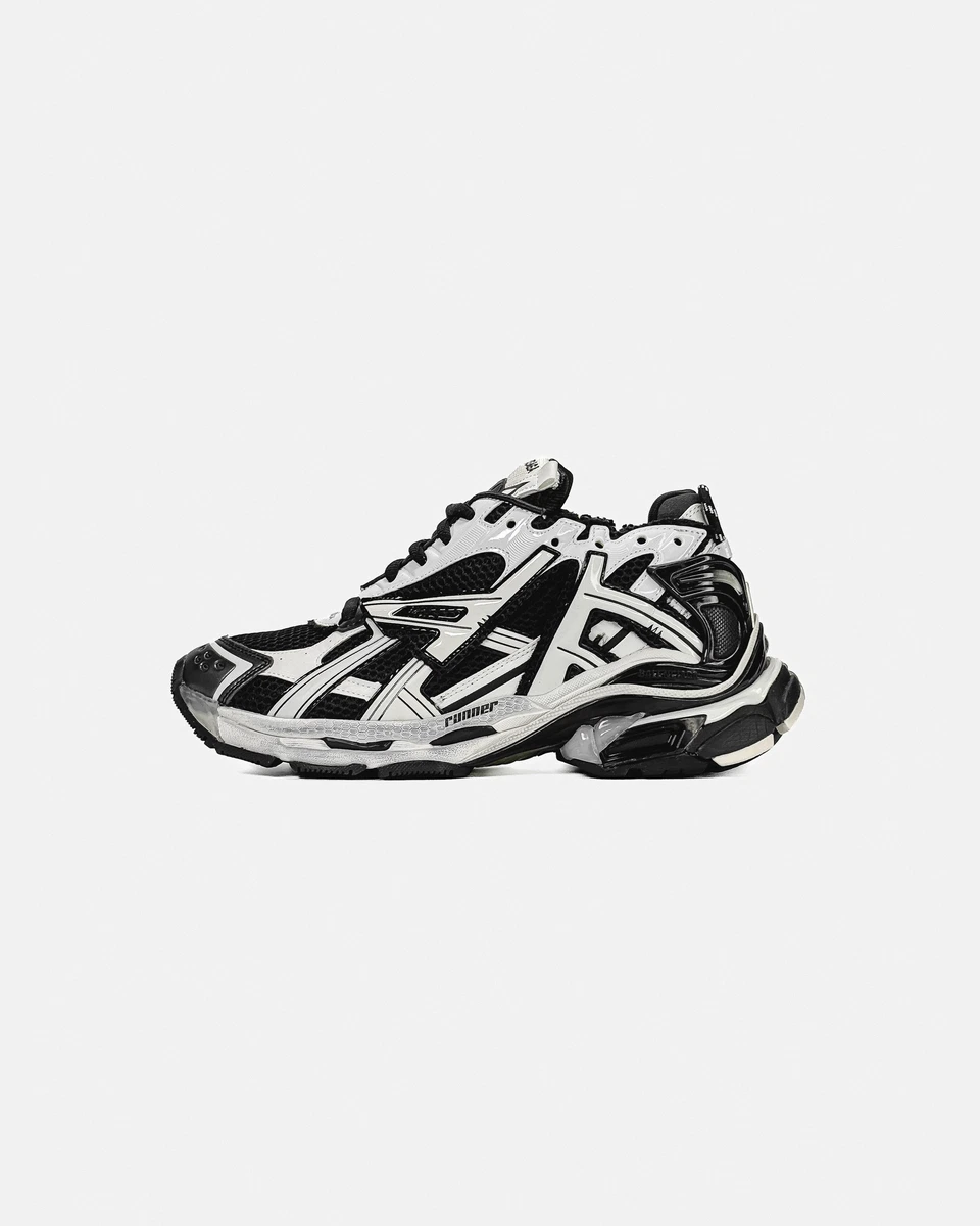 Balenciaga Runner Black/White — головне фото товару