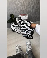 Balenciaga Runner Black/White — головне фото товару