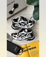 Balenciaga Runner Black/White — головне фото товару