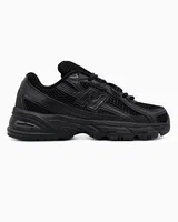 New Balance 740 Triple Black — головне фото товару