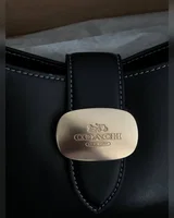 COACH Coach Eliza Shoulder Bag In Black [крафтова коробка] 25 х 16 х 7 COACH — головне фото товару