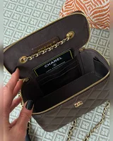 Chanel Classic Brown Lambskin Pearl Crush Vanity Bag Gold — головне фото товару