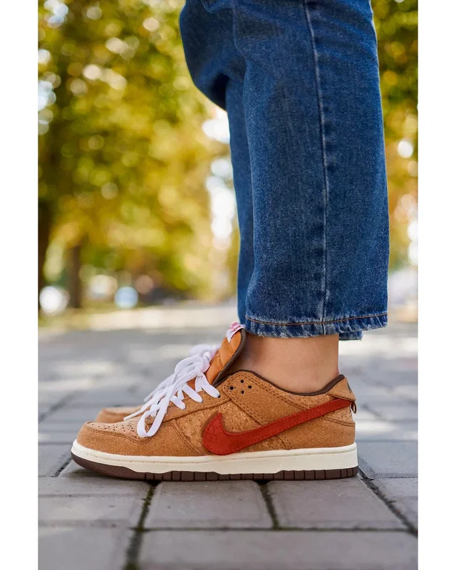 Nike CLOT Nike Dunk Low SP Cork — головне фото товару