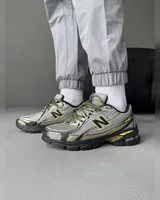New Balance 740 Silver/Yelow/Black — головне фото товару