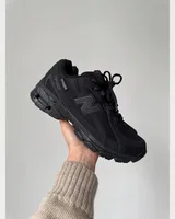 New Balance 740 Black Gore-Tex — головне фото товару