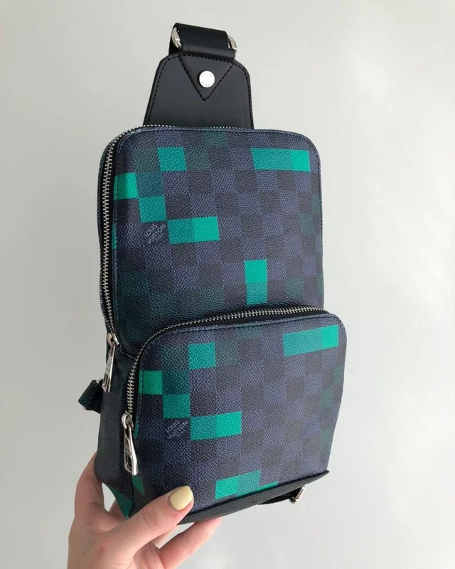 Сумка Louis Vuitton — головне фото товару