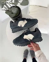 New Balance 327 Black — головне фото товару