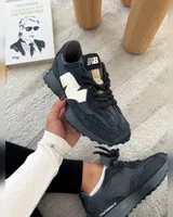 New Balance 327 Black — головне фото товару