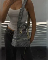 Dior Christian Dior Medium Lady D-Lite Bag Light Grey 25 х 21 х 9 — головне фото товару